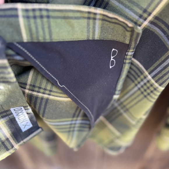 Dixon Flannel - "Kurt" - Size XL - Picture 5 of 5